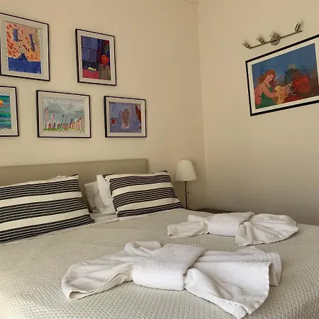 Athenian cozy Apartment!!! By Gela-2